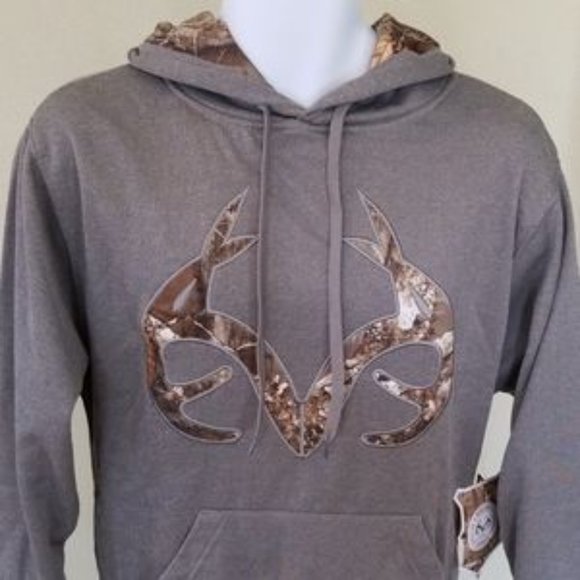 🆕️ Realtree Sweater - Picture 2 of 4